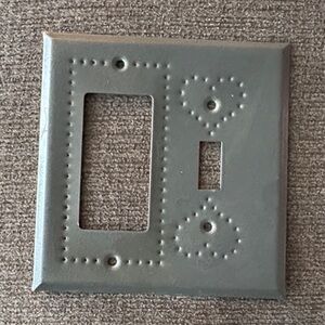 Decorative Heart Pattern Switch Plate